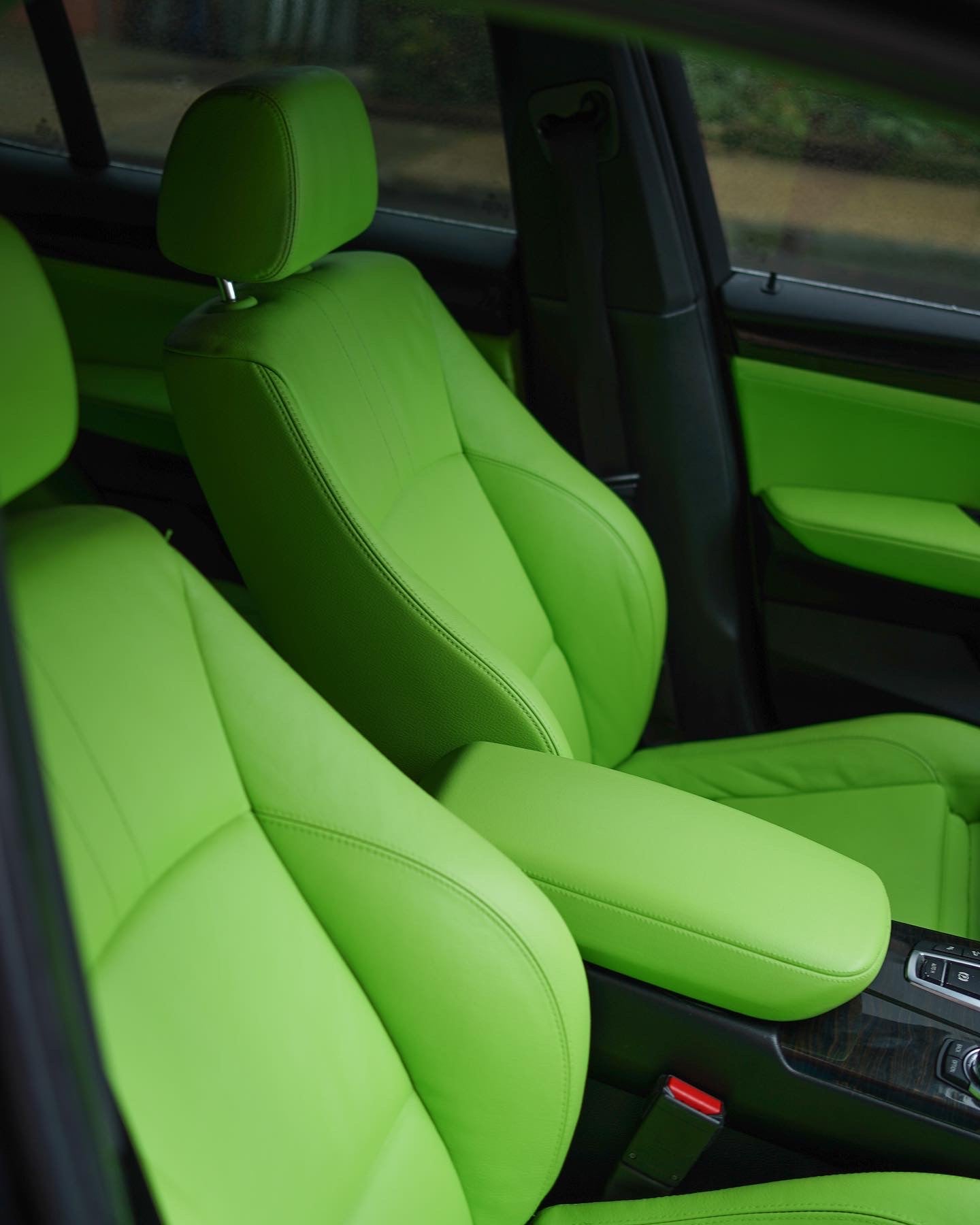 Customizable Color: Lux Leather & Vinyl Dye
