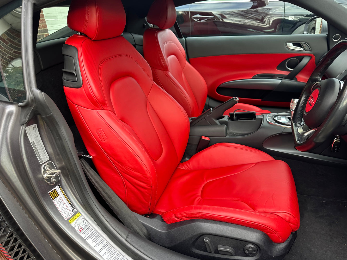 Lux Leather & Vinyl Dye