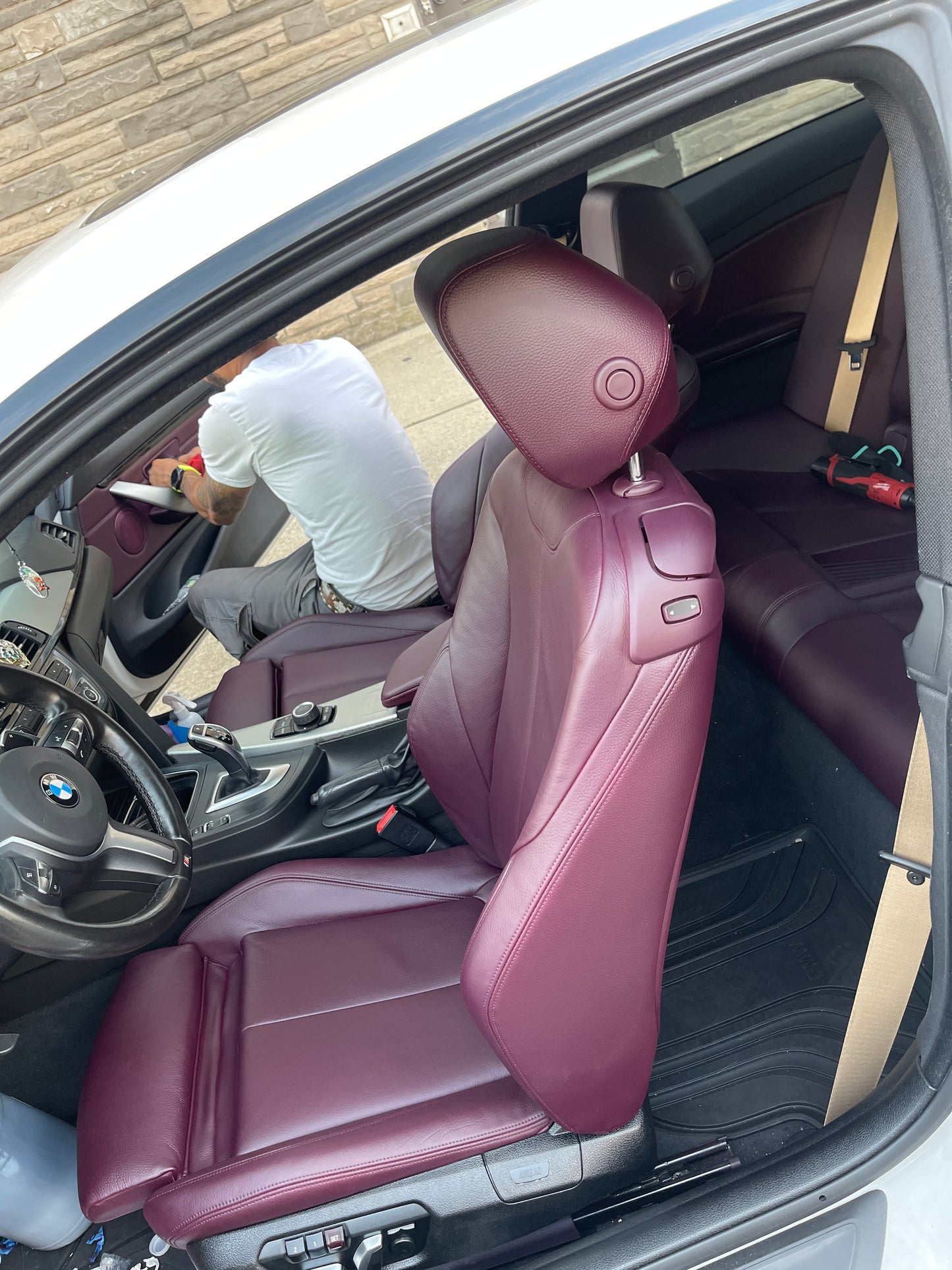 Customizable Color: Lux Leather & Vinyl Dye